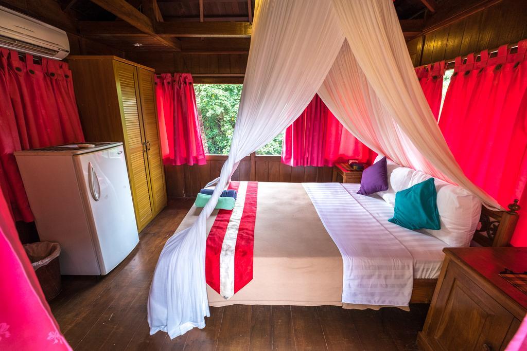Easy Surf Dacha Hotel Canggu Kültér fotó