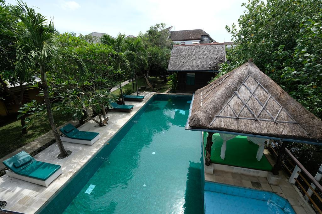 Easy Surf Dacha Hotel Canggu Kültér fotó